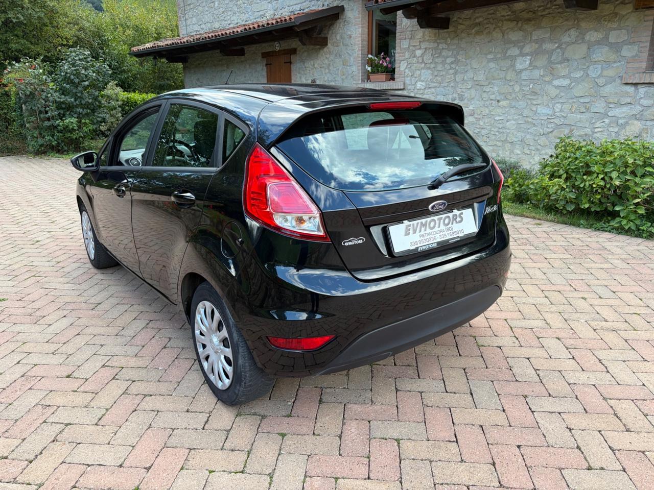 Ford Fiesta 1.5 TDCi 75CV 5 porte Titanium OK NEOPATENTATI
