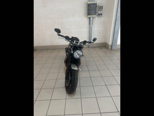 TRIUMPH Speed Twin SPEED TWEEN -