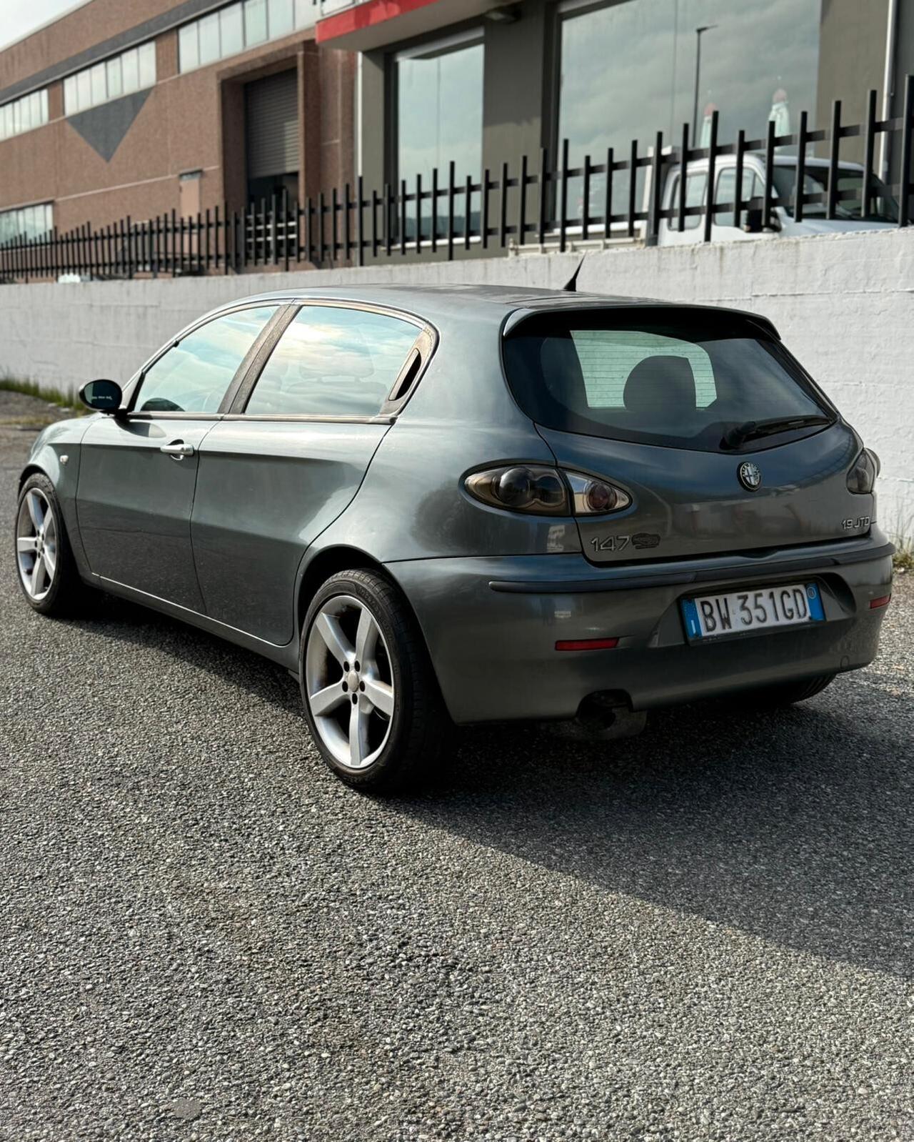 Alfa Romeo 147 1.9 JTD (115 CV) cat 5p. Distinctive