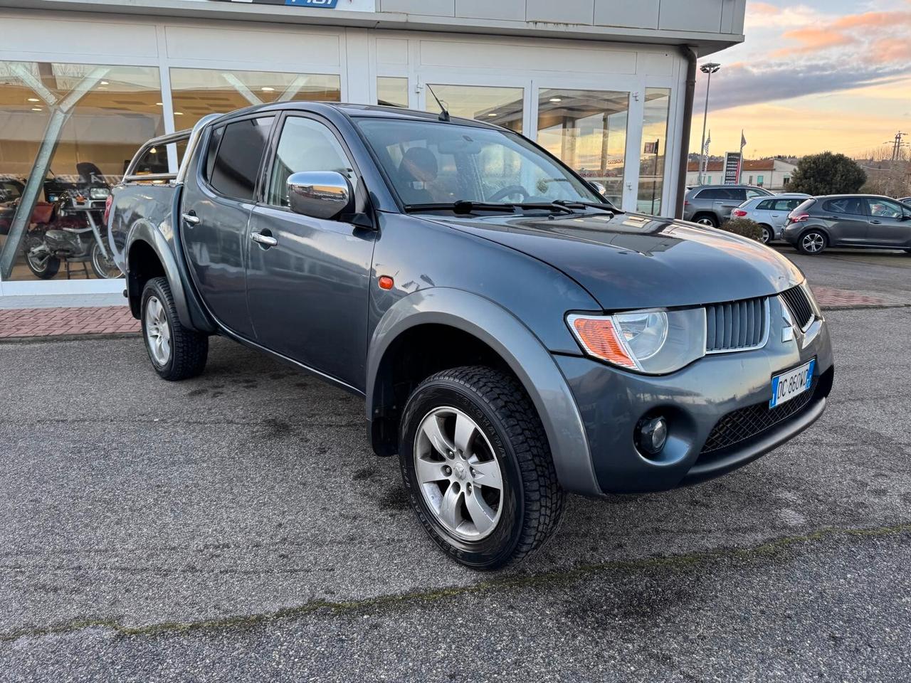 Mitsubishi L200 2.5 DI-D/136CV Double Cab Invite