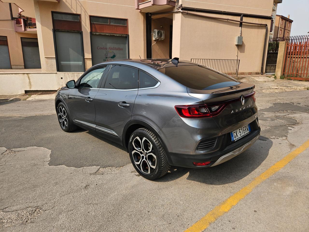 RENAULT ARKANA 1600 HYBRID 145 CV 51000 CHILOMETRI