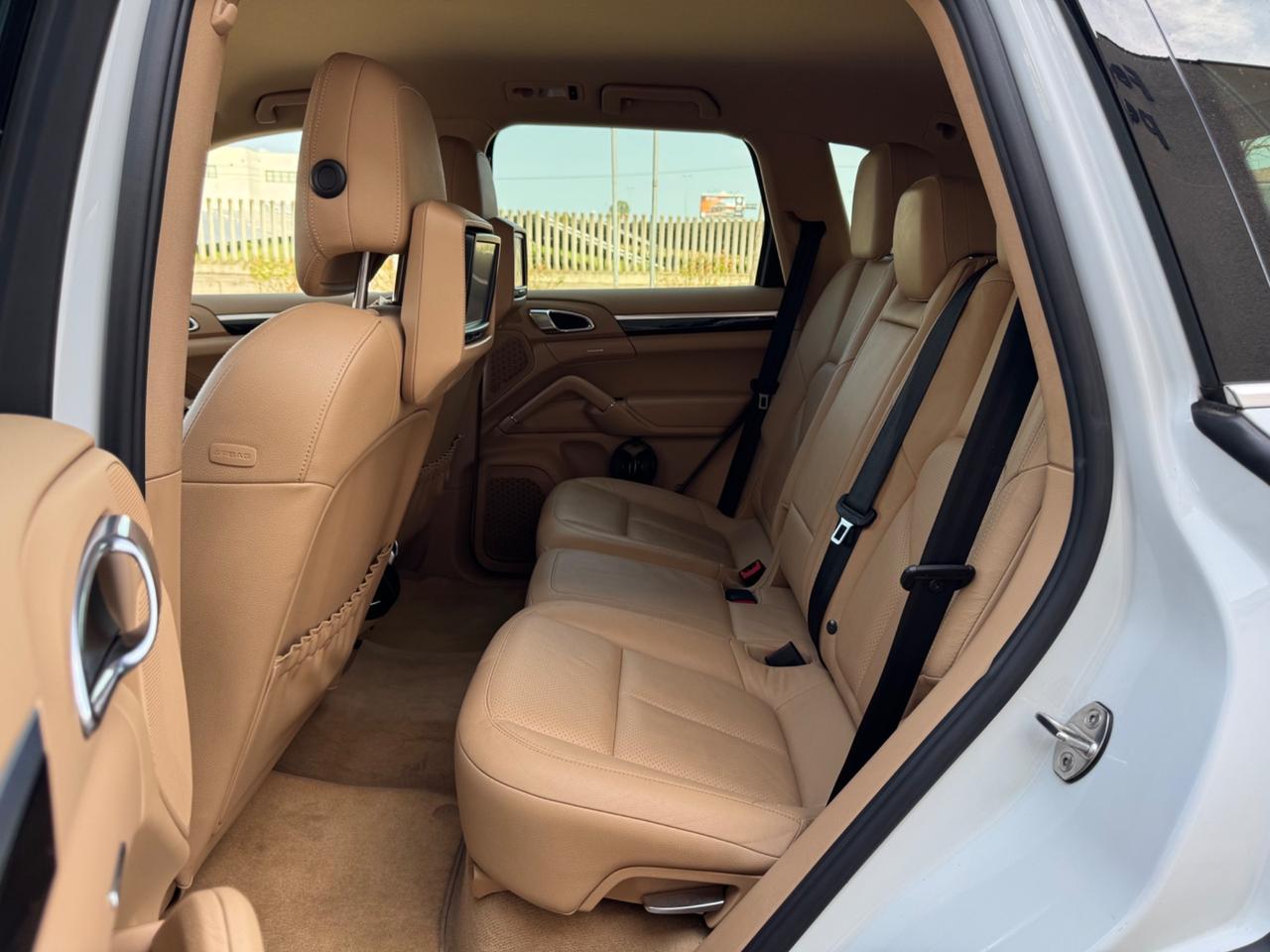 Porsche Cayenne 3.0 Diesel 245cv
