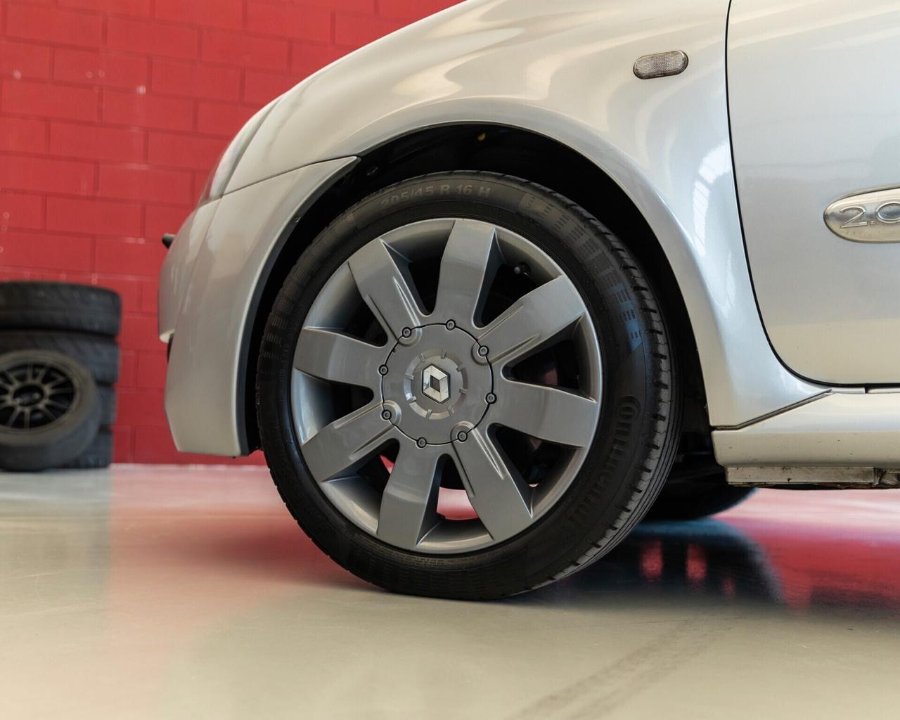 Renault Clio RS 182 CV – Originale, Youngtimer