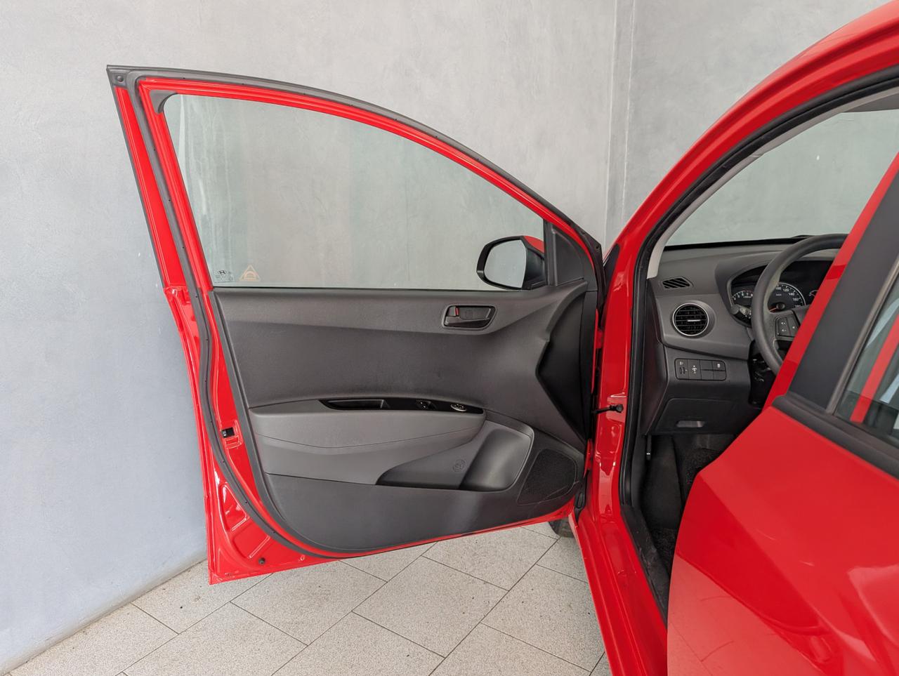 Hyundai 1.0 Automatic Tech