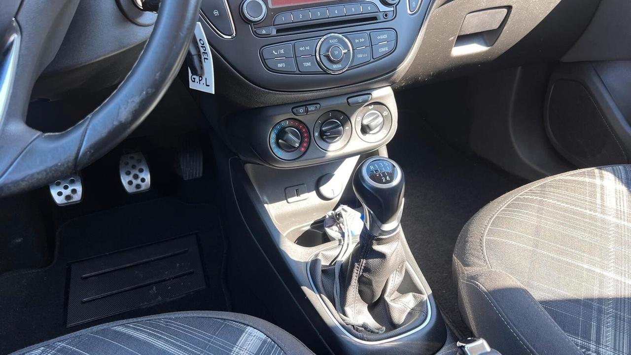 Opel Corsa 1.4 90CV GPL Tech 5 porte b-Color