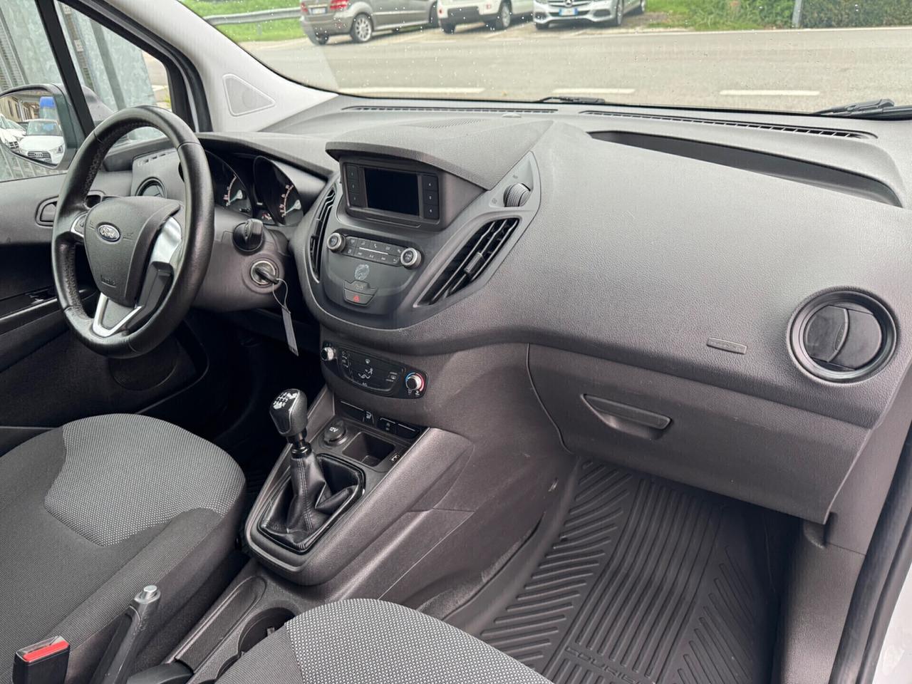 Ford Transit Courier 1.5 TDCi 75CV Van Entry