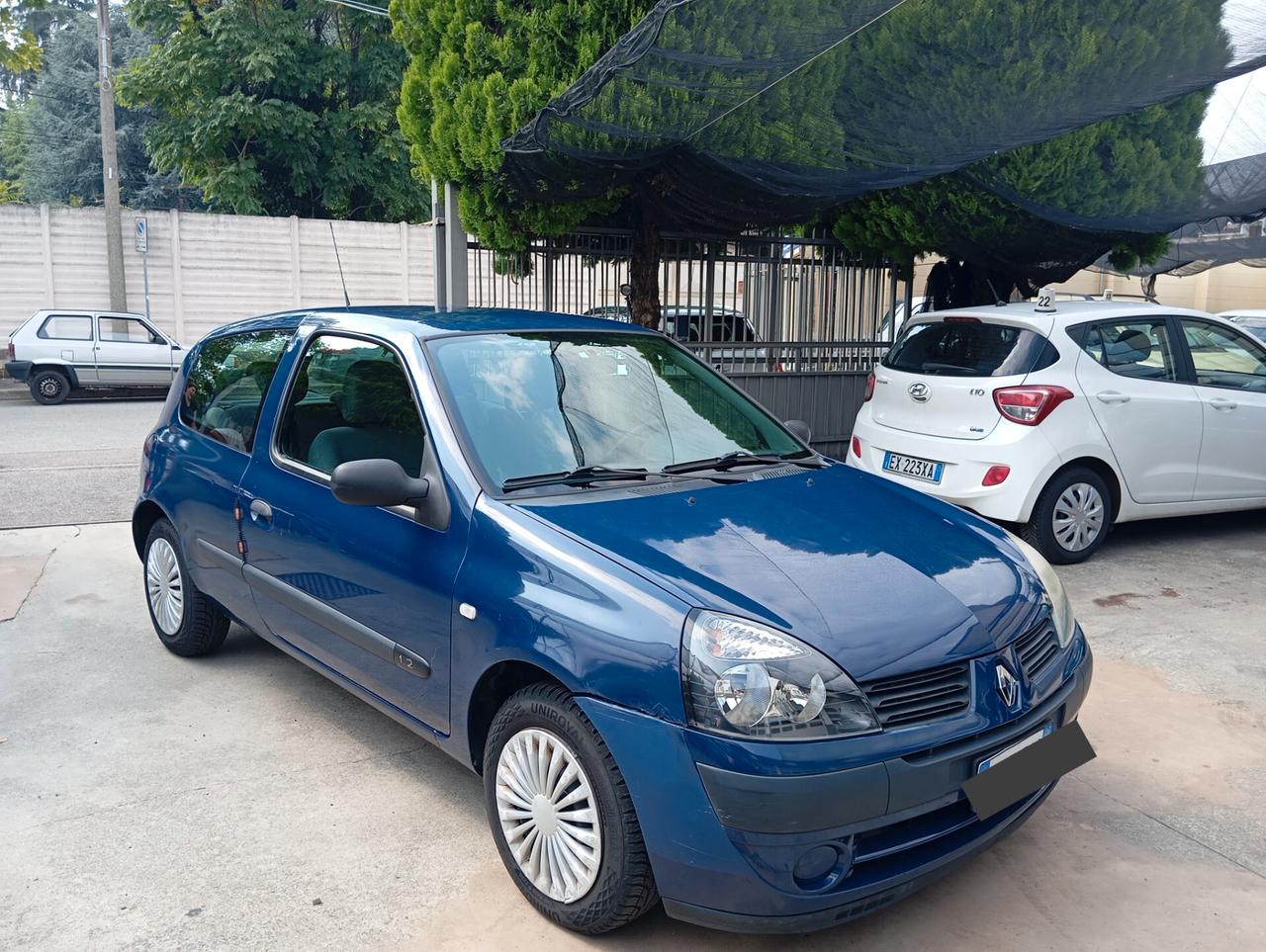 Renault Clio 1.2 16V cat 3 porte PERMUTE