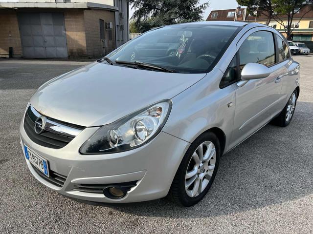 OPEL Corsa 1.2 3porte Neopatentati benzina/gpl Bellissima