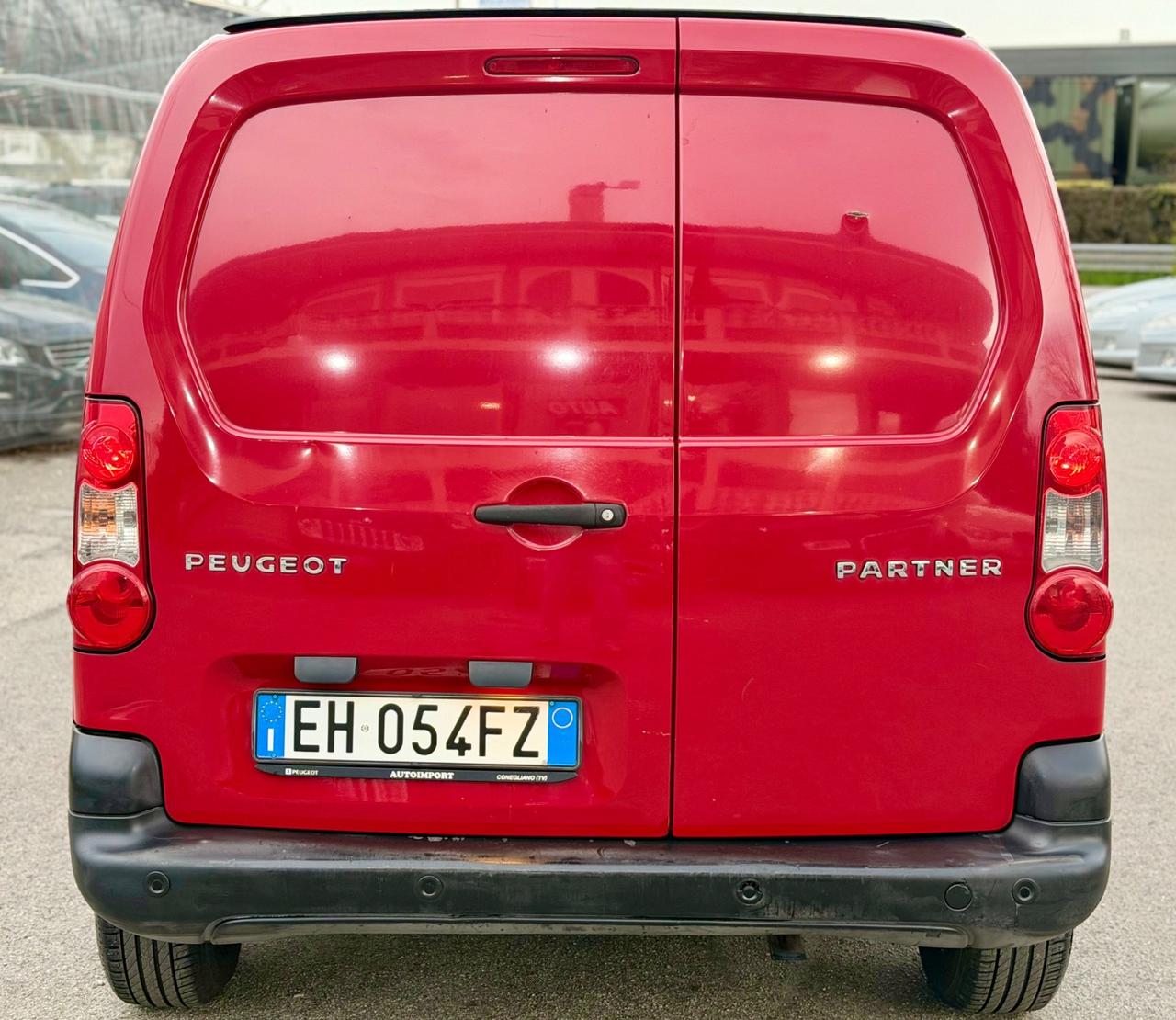 Peugeot Partner 2011 1.6 HDi furgone 3 posti GARANZIA 12 mesi ! ! !