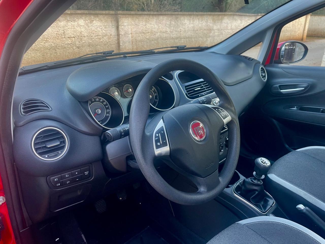 FIAT PUNTO NEW 1.4 METANO NEOPATENTATI NUOVAA