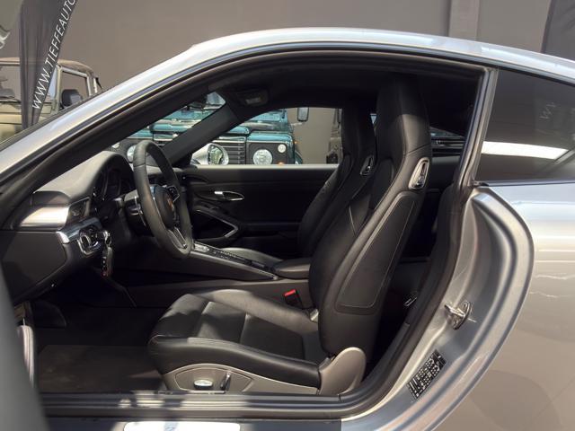 PORSCHE 911 3.0 Carrera 4 Coupé