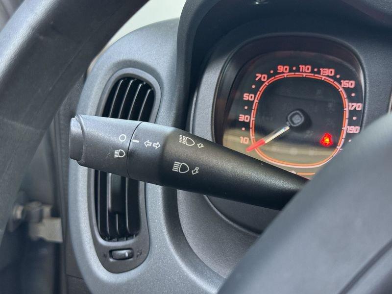 FIAT Panda 1.2 Easy 69cv E6 UNIPRO NEOPATENTATI CRONOLOGIA TAGLIANDI