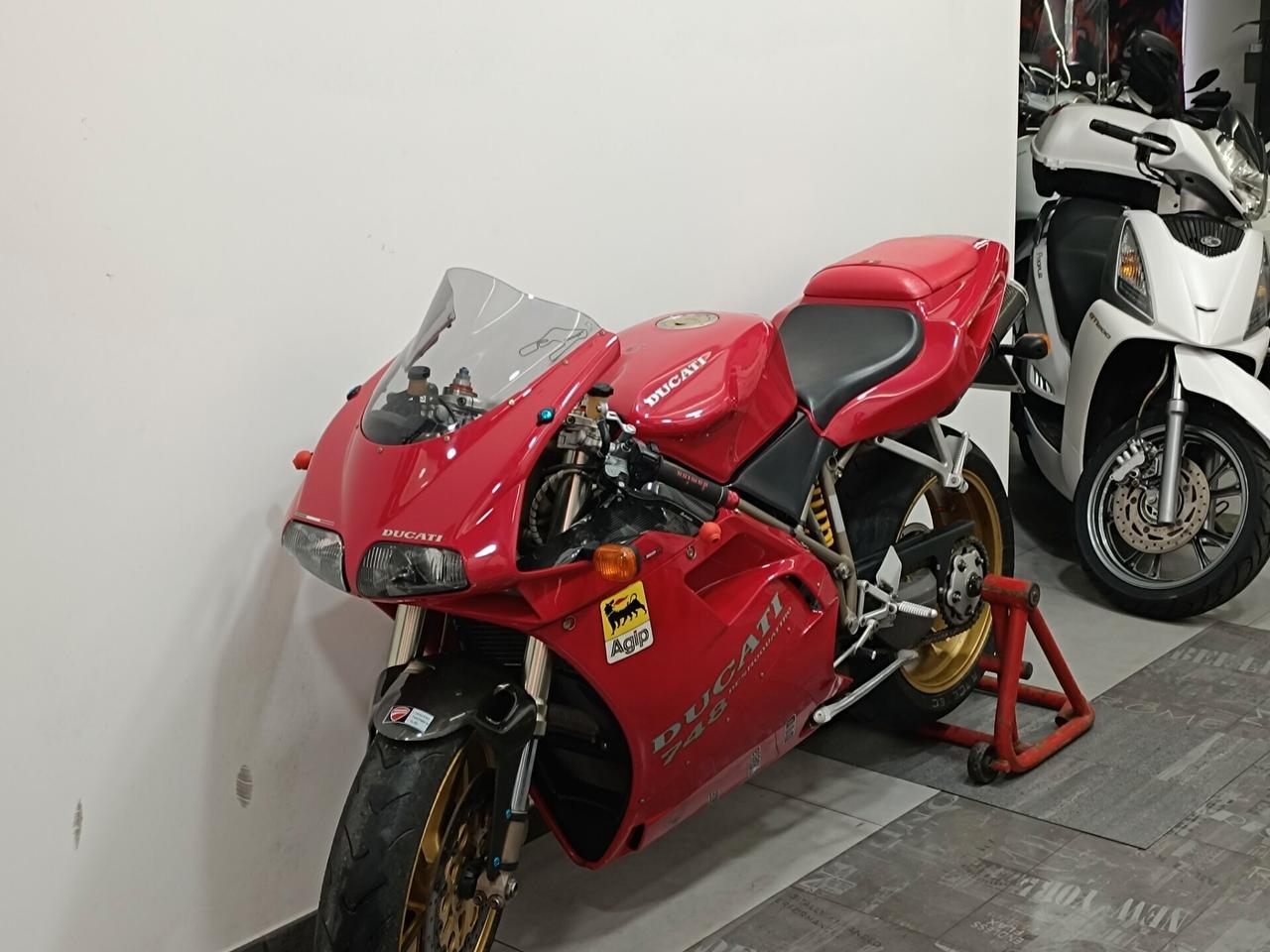 Ducati 748 s