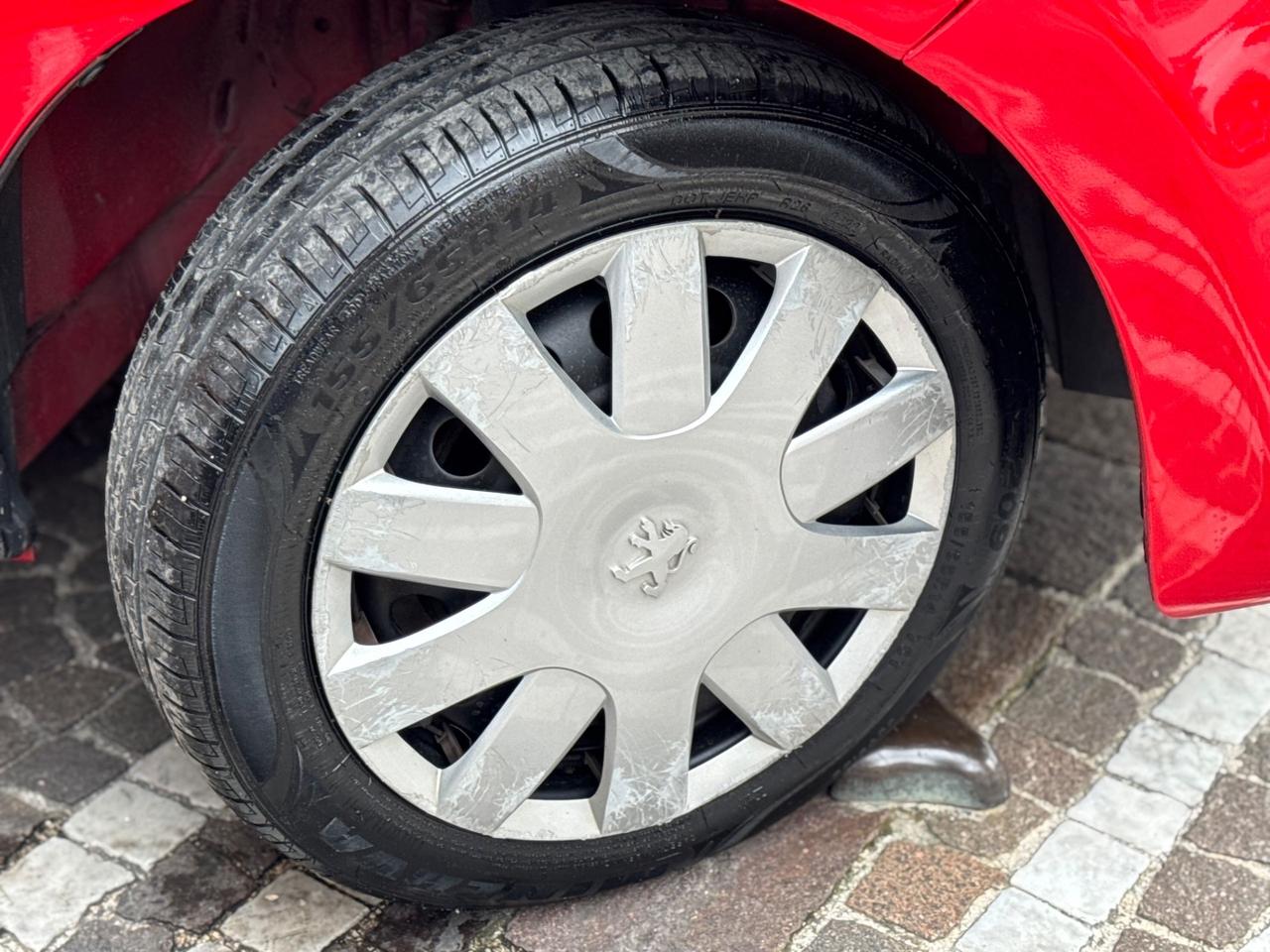 Peugeot 107 1.0 68CV 5p. Sweet Years