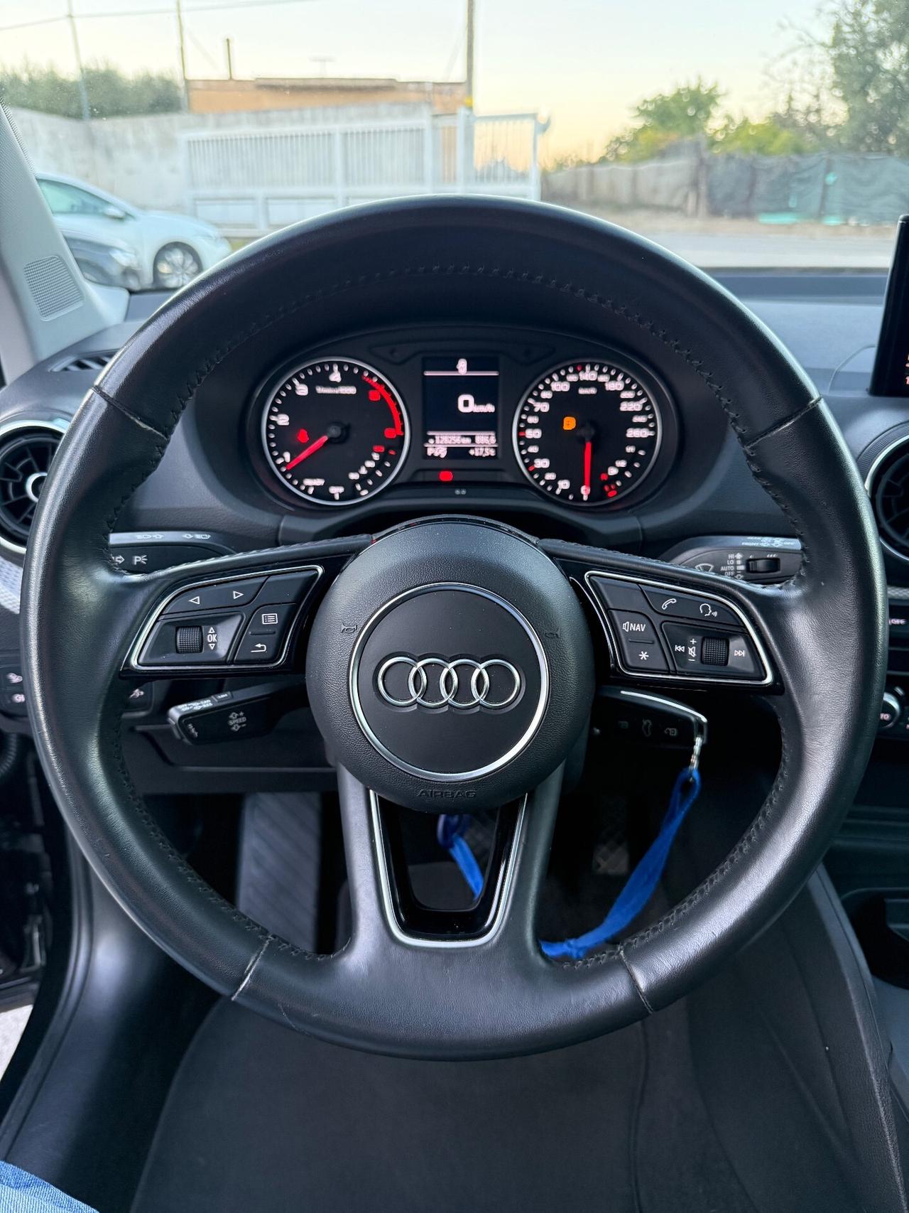 Audi Q2 30 TDI S tronic Business Design