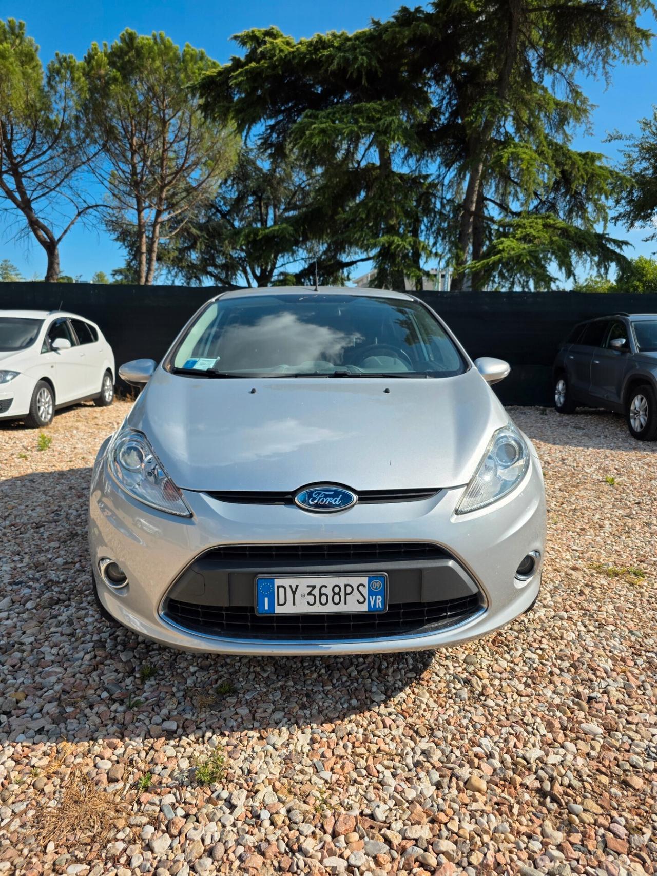 Ford Fiesta 1.4 5 porte Bz.- GPL Titanium