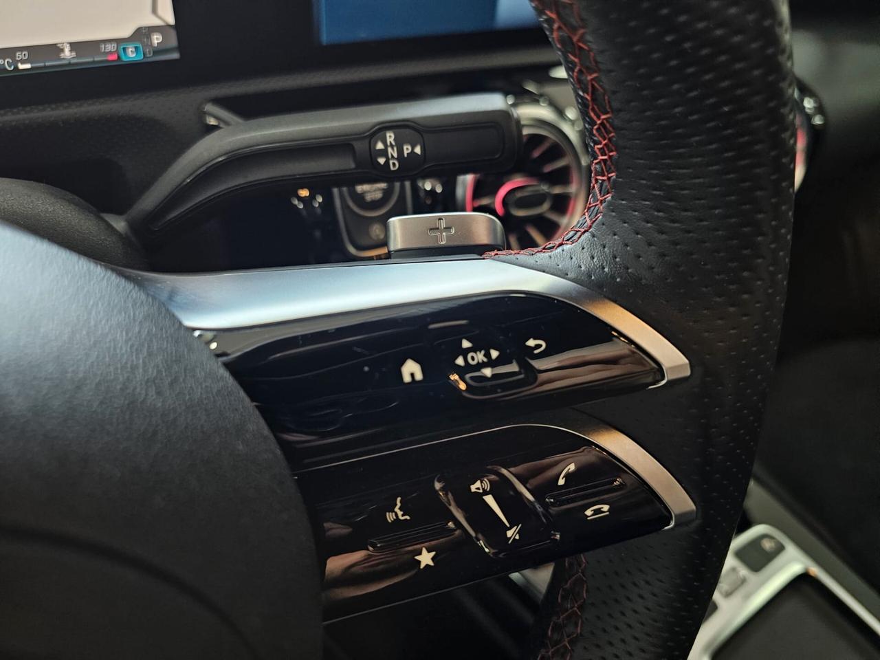 NUOVA MERCEDES-BENZ CLASSE A180d AMG LINE PREMIUM 2.0d 116CV CAMBIO AUTOMATIC