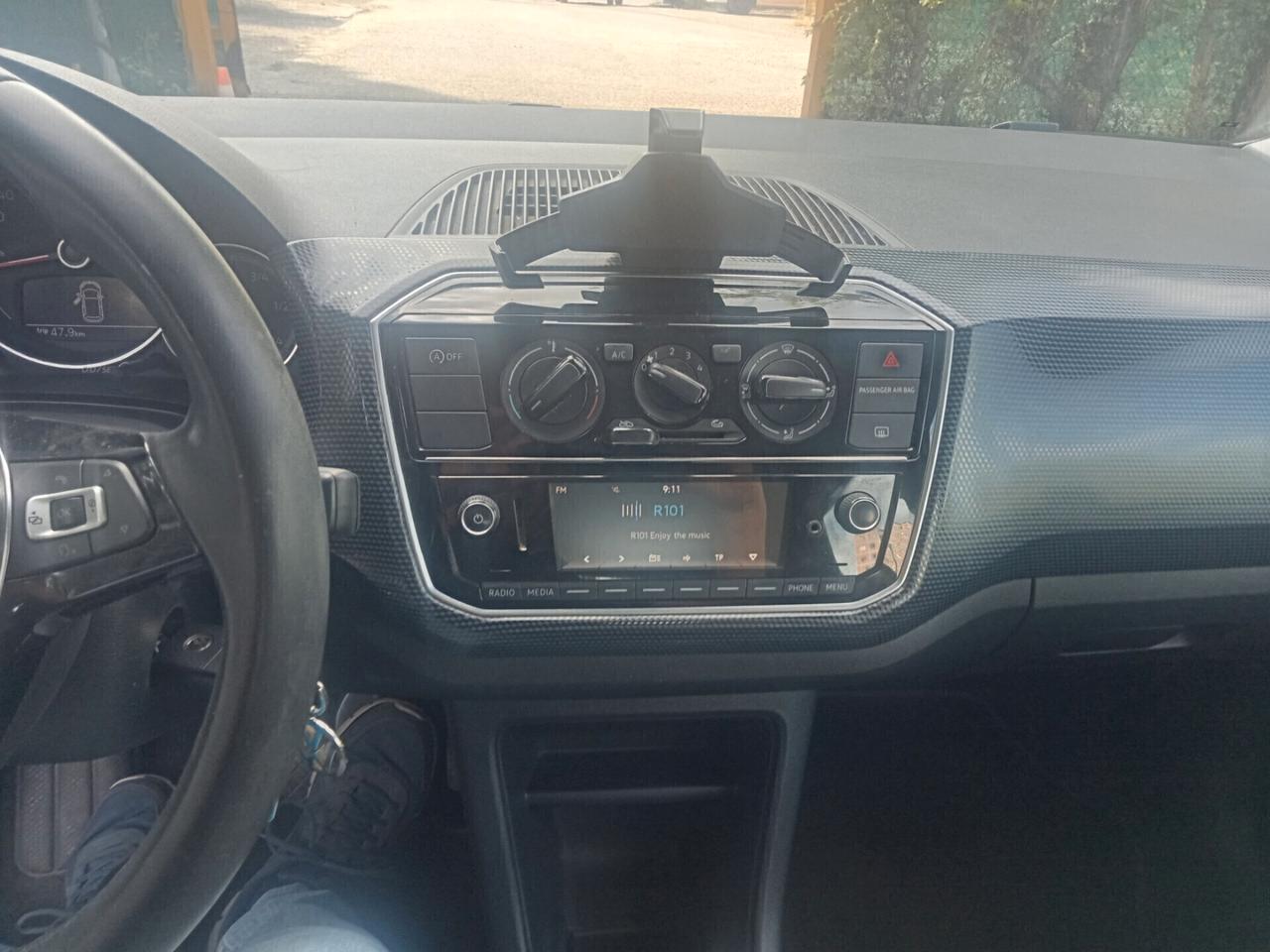 Volkswagen up! 1.0 75 CV 5p. Cambio automatico OK Neopatentati