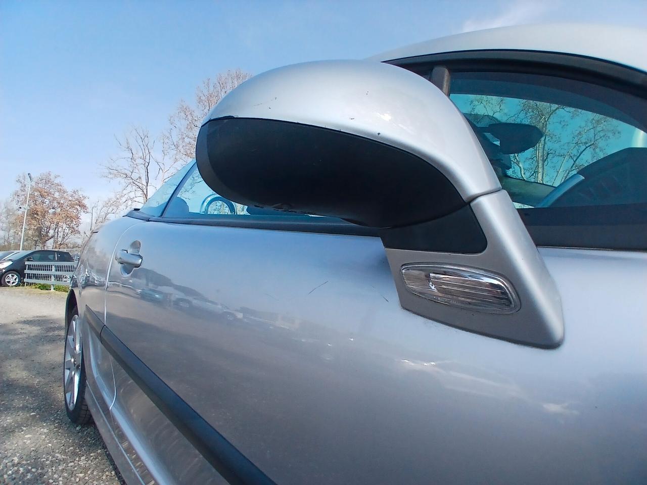 Peugeot 207 1.6 VTi 120CV CC Féline