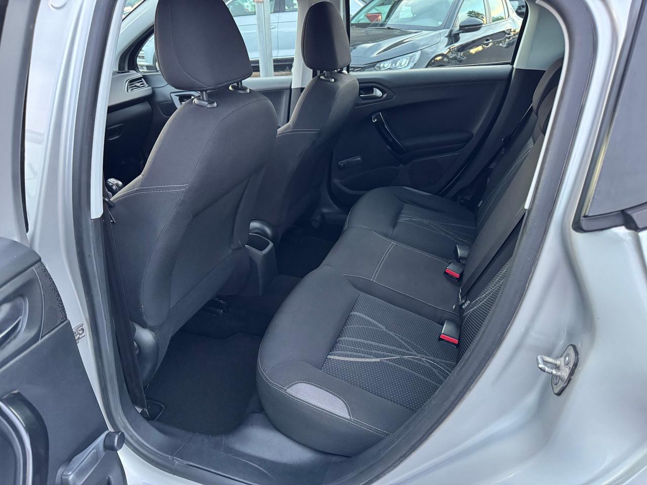 Peugeot 208 1.4 HDi 68 CV 5 porte Active