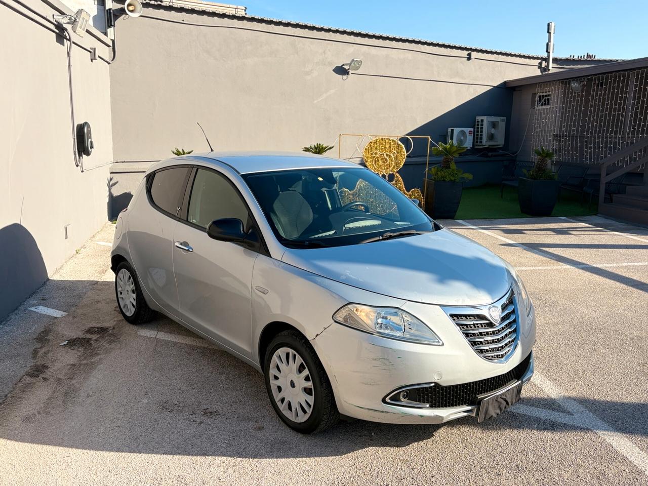 Lancia Ypsilon 1.2 69 CV 5 porte GPL Ecochic Silver