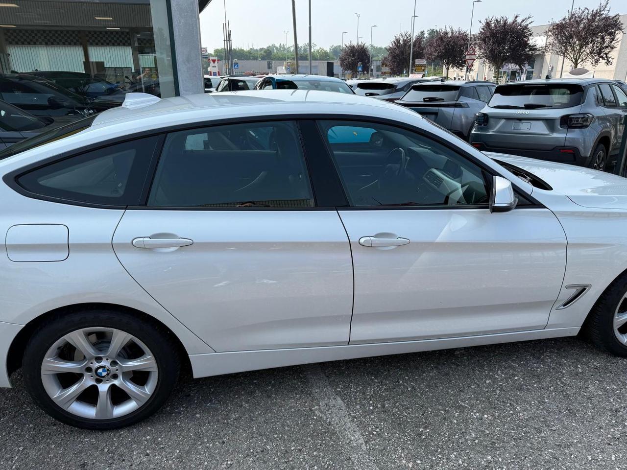 BMW Serie 3 Gran Turismo 320d Gran Turismo xdrive Business auto