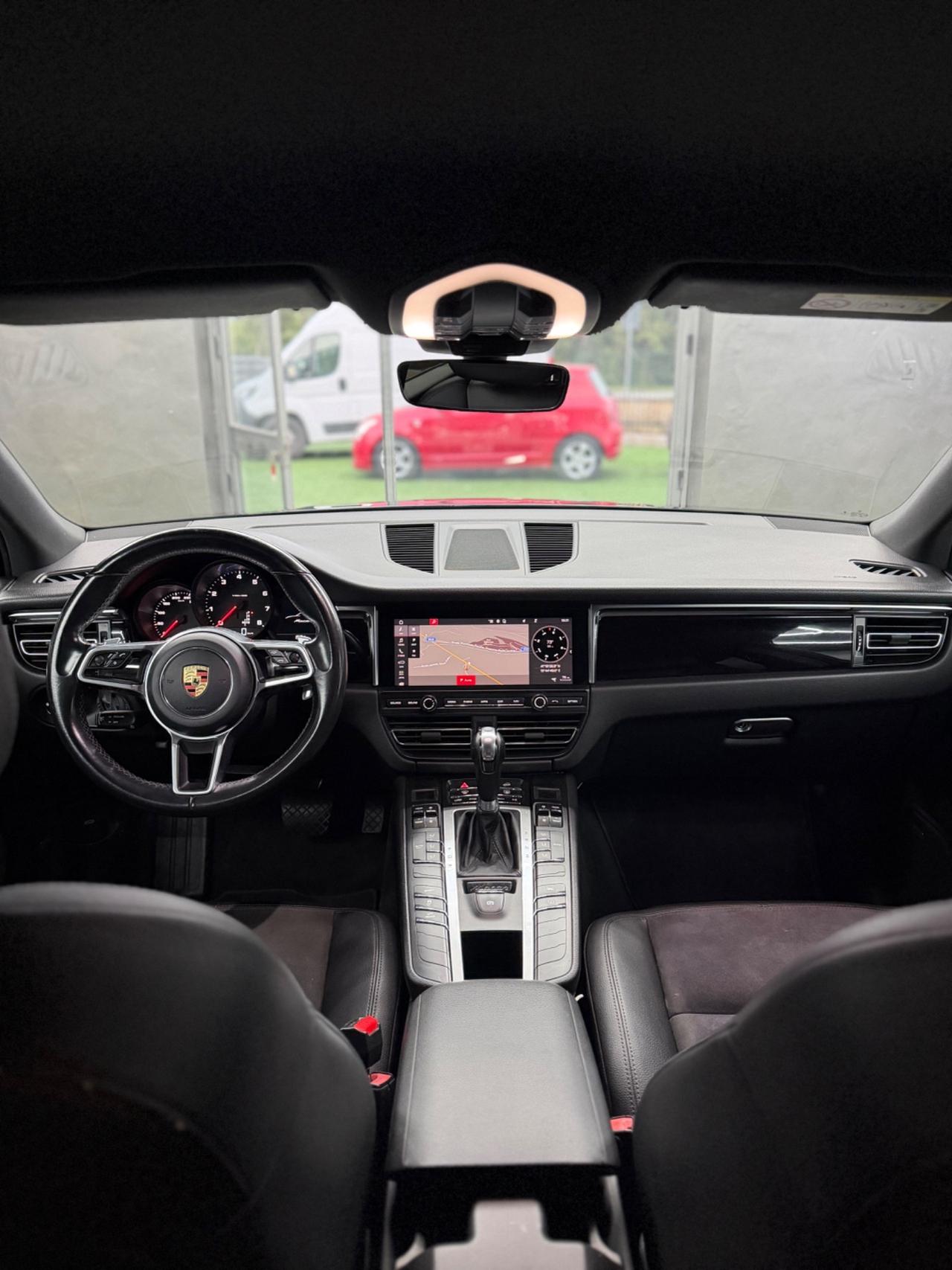 Porsche Macan 2.0 BENZ 250cv NO SUPERBOLLO