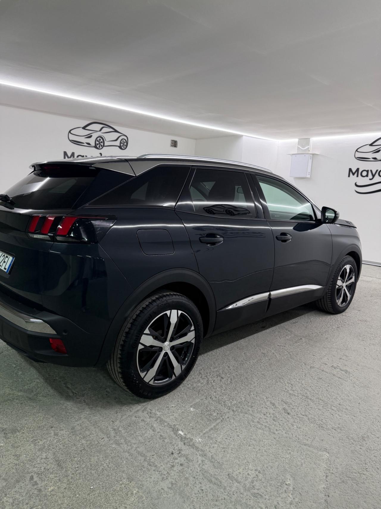 PEUGEOT 3008 CAMBIO AUTOMATICO (anno 2020)