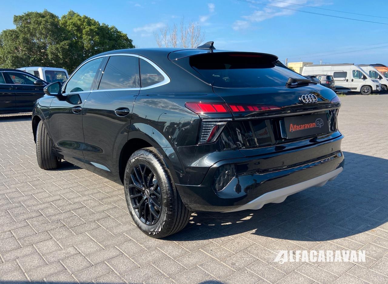 Audi Q3 Sportback 2.0 tdi Business Advanced 150cv s-tronic KM 0
