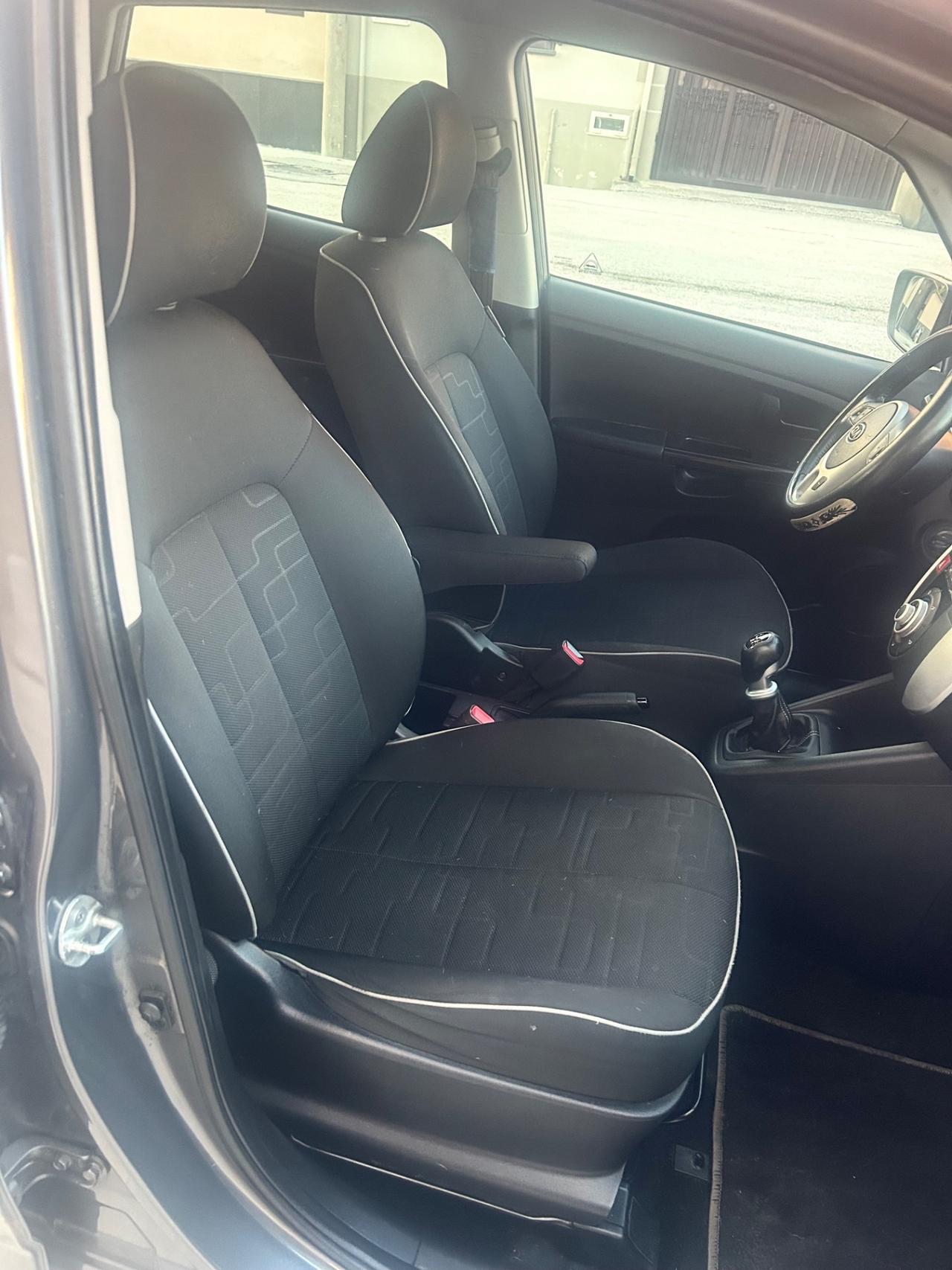 Kia Venga 1.4 CRDi 90CV WGT EX