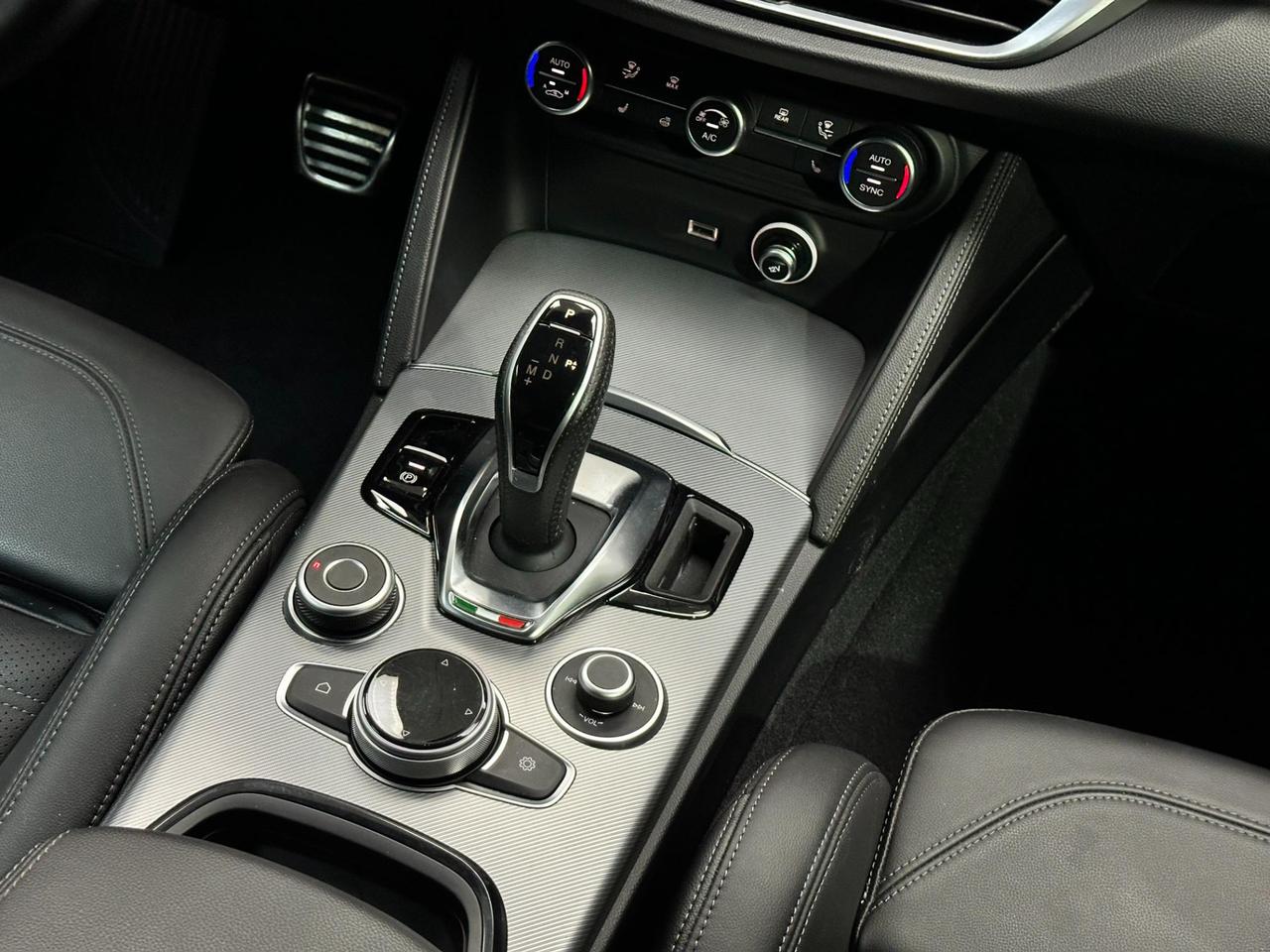 Alfa Romeo Stelvio 2.2 t Veloce Q4 210cv auto