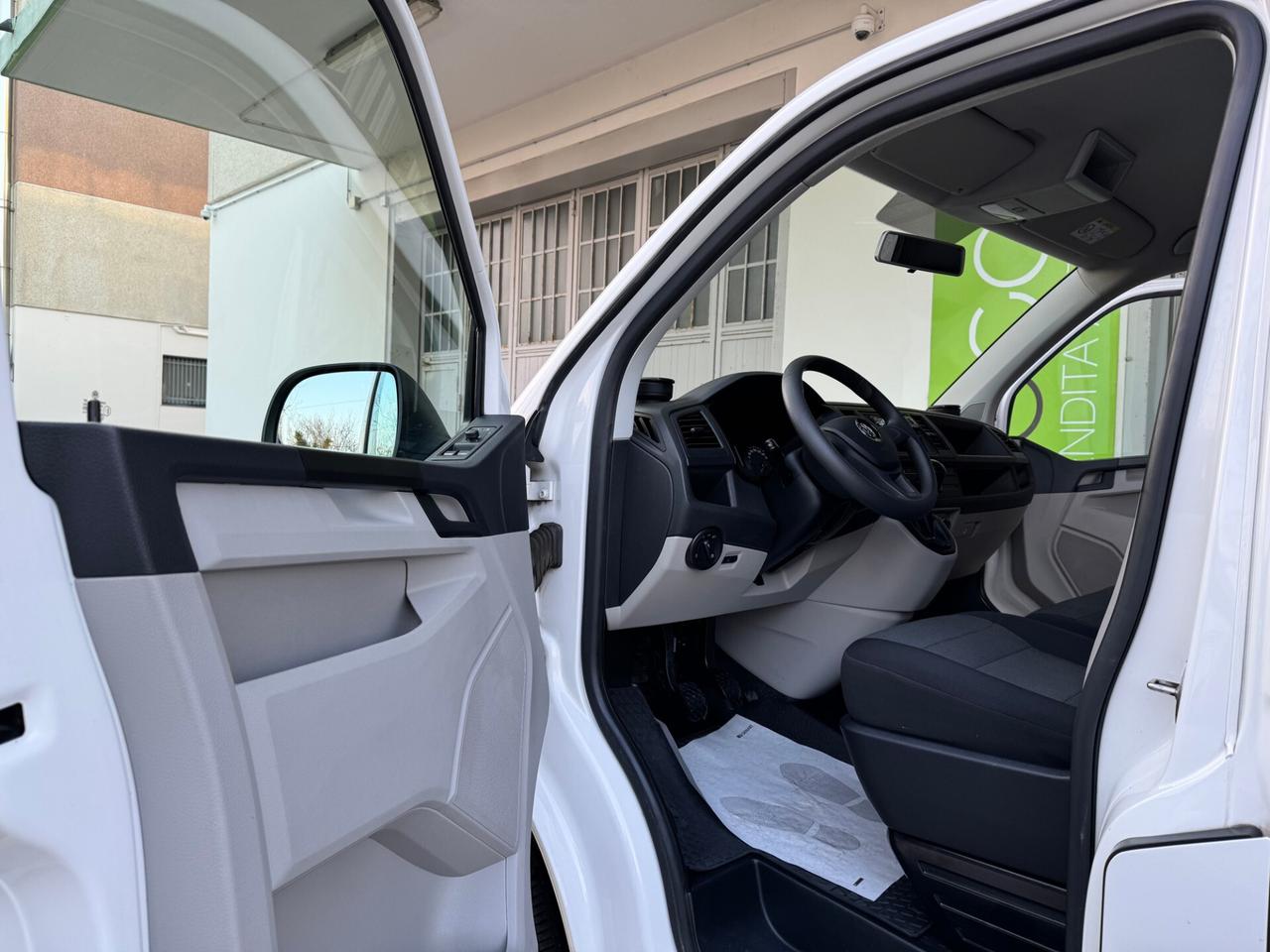 Volkswagen Transporter 2.0 TDI L2 GARANZIA 24 MESI