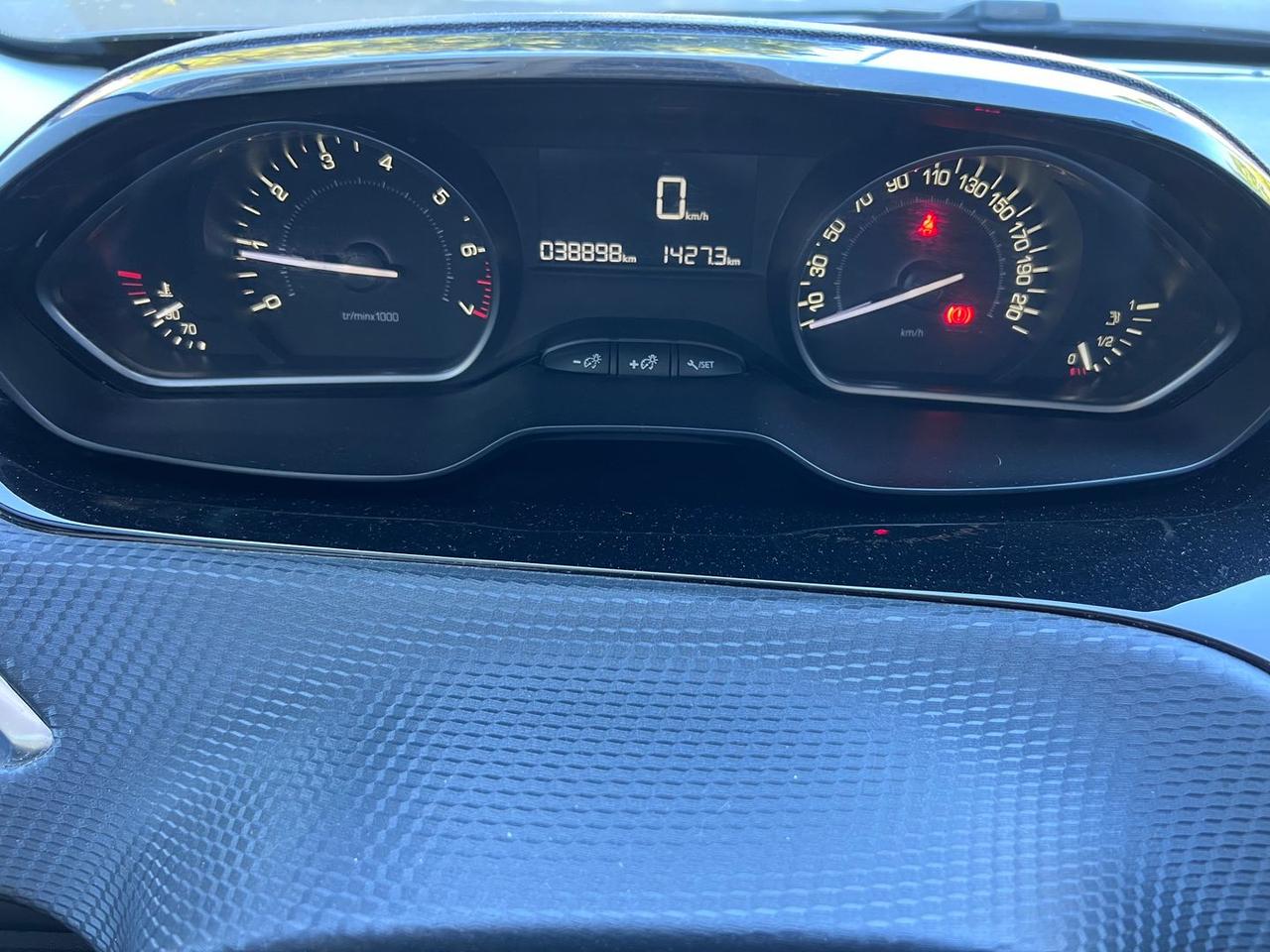 Peugeot 2008 Active 1.2 PureTech 82 #6660