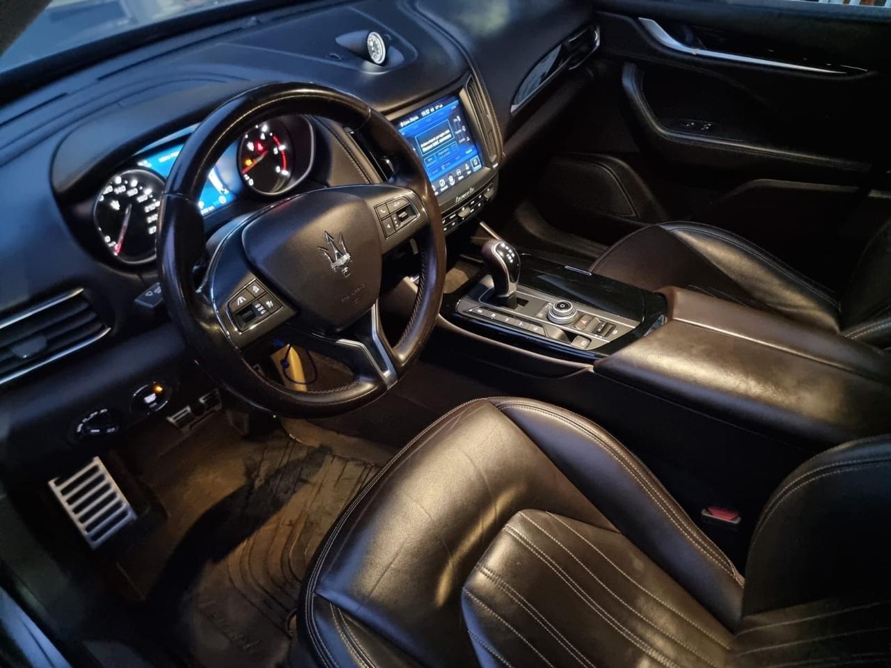 Maserati Levante V6 Diesel 275 CV AWD Gransport