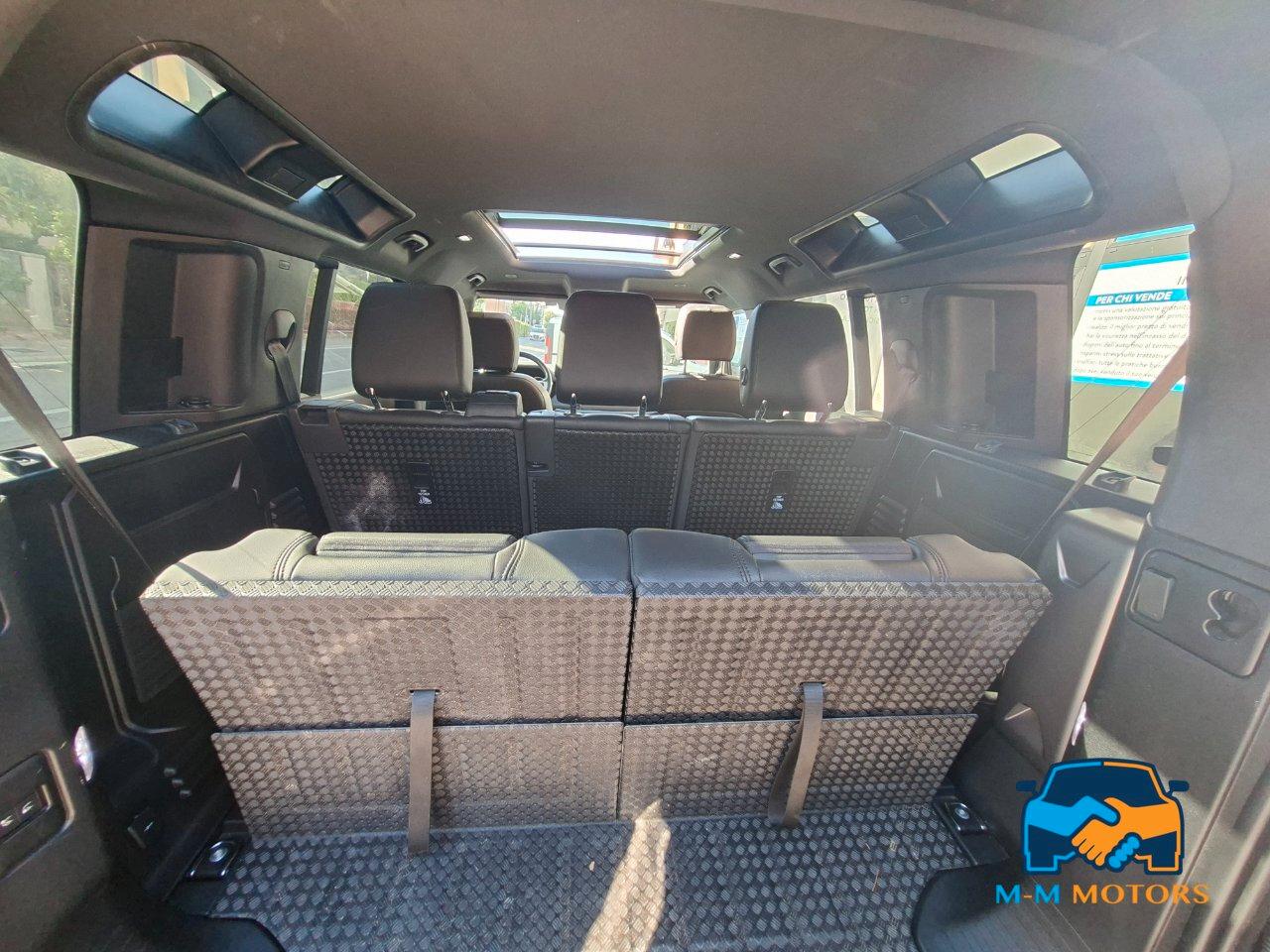 Land Rover Defender 110 3.0d i6 mhev SE awd 7p.ti
