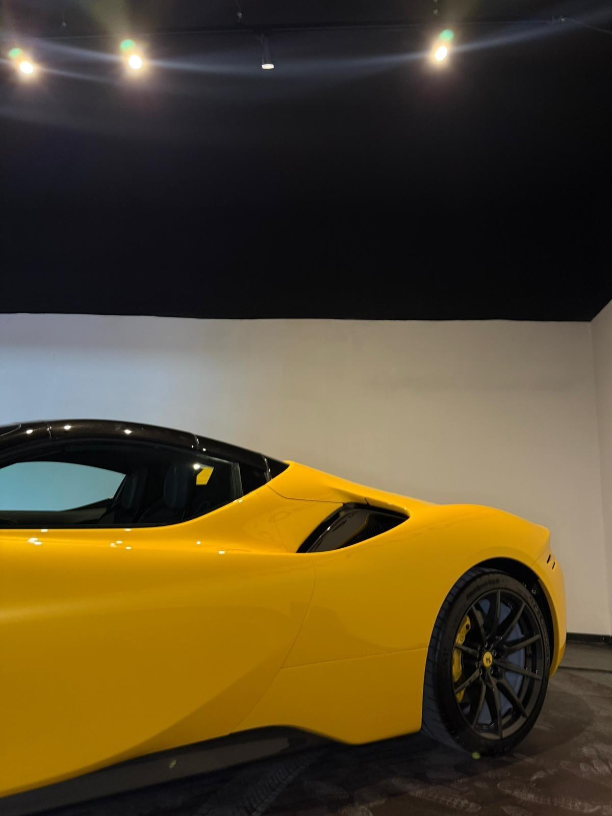 Ferrari SF90 Spider 1000cv