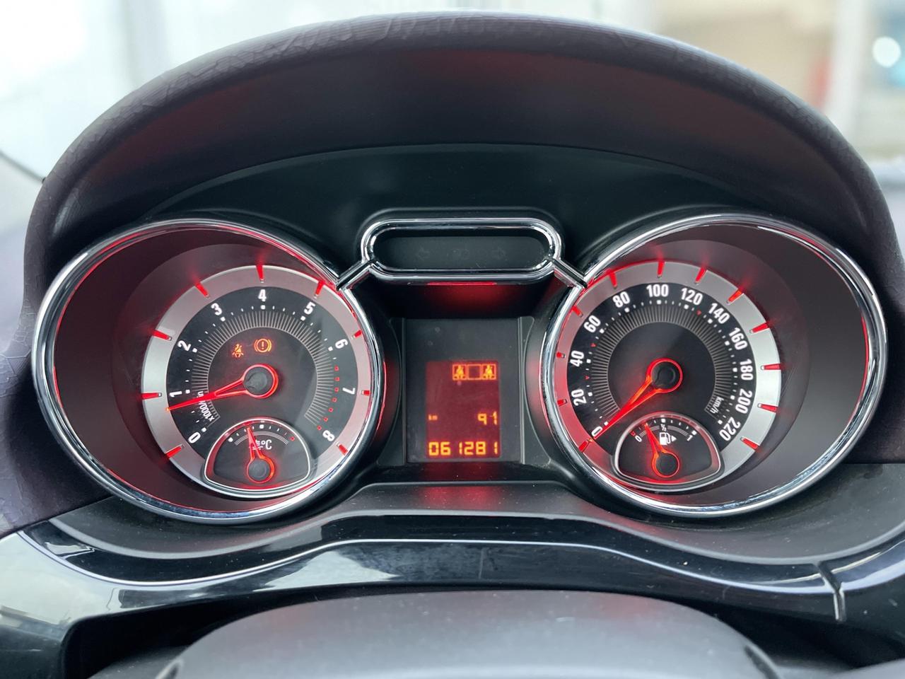 Opel Adam 1.4 Benzina 87 CV E5 - 2013