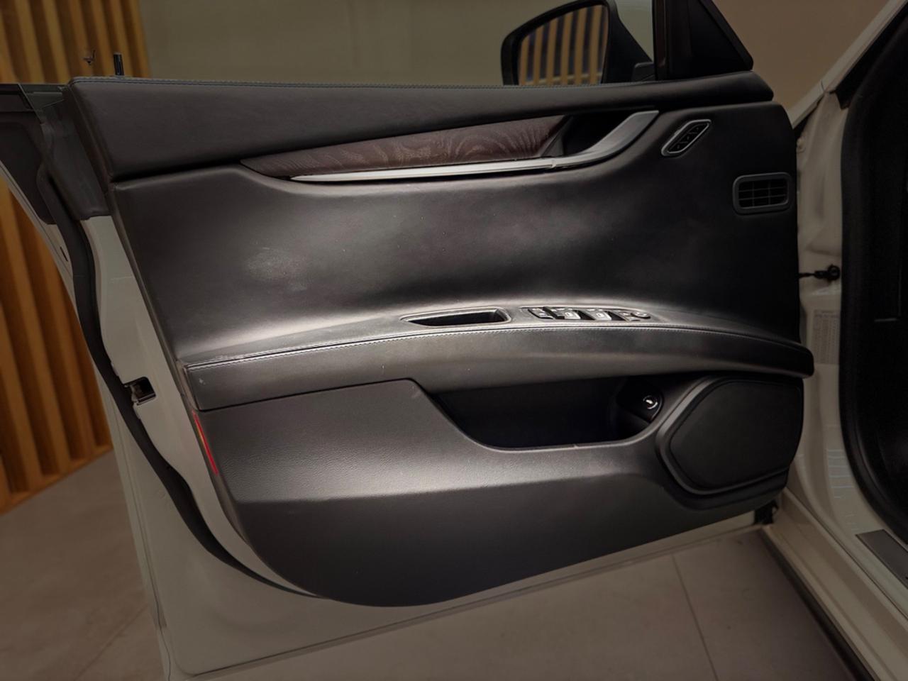 Maserati Ghibli V6 Diesel 275 CV PARI AL NUOVO