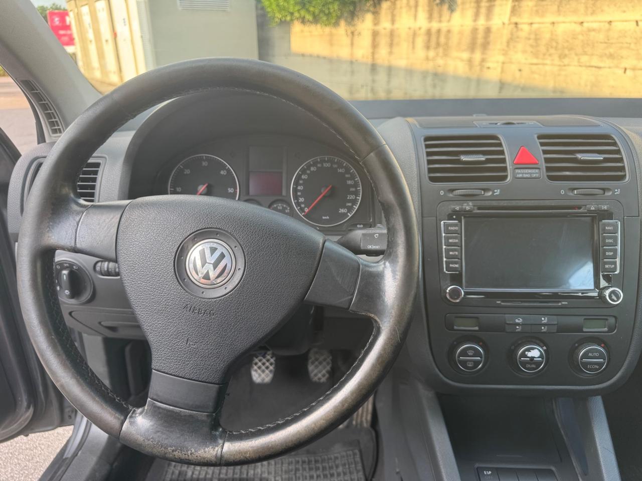 Volkswagen Golf 2.0 16V TDI 5p. Sportline