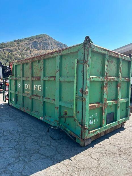 Cassone scarrabile con caricatore metri 6.80