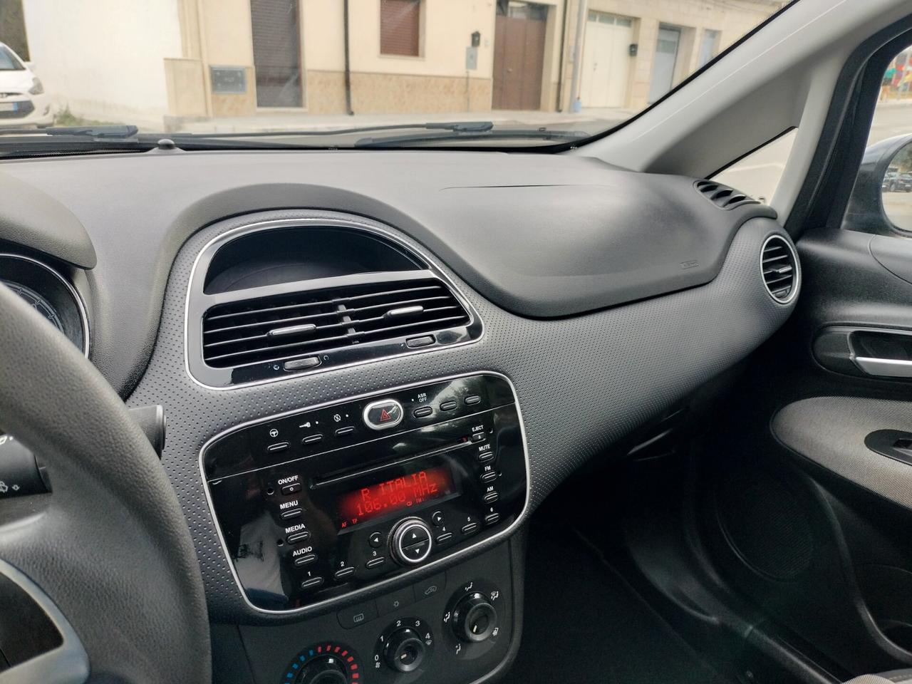 Fiat Punto Evo 1.3 Mjt 95 emotion 129.000km