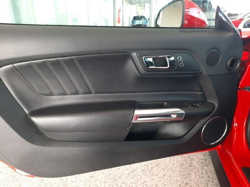 Ford Mustang Mustang Fastback 5.0 V8 TiVCT aut. GT