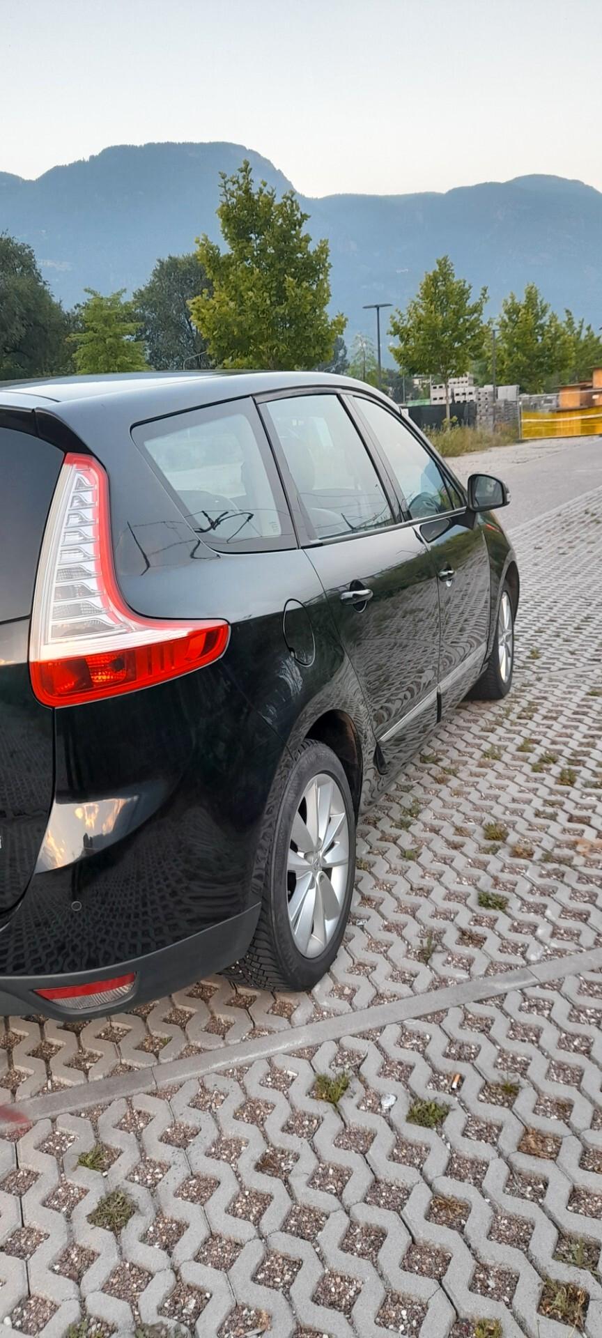 Renault Scenic Scénic XMod 1.5 dCi 110CV Start&Stop Live 7 posti
