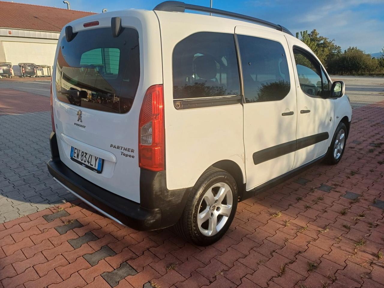 Peugeot Partner Tepee 1.6 HDi 115CV Active