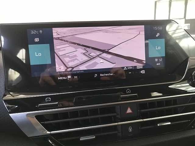 Citroen C4 motore elettrico 136 CV Shine