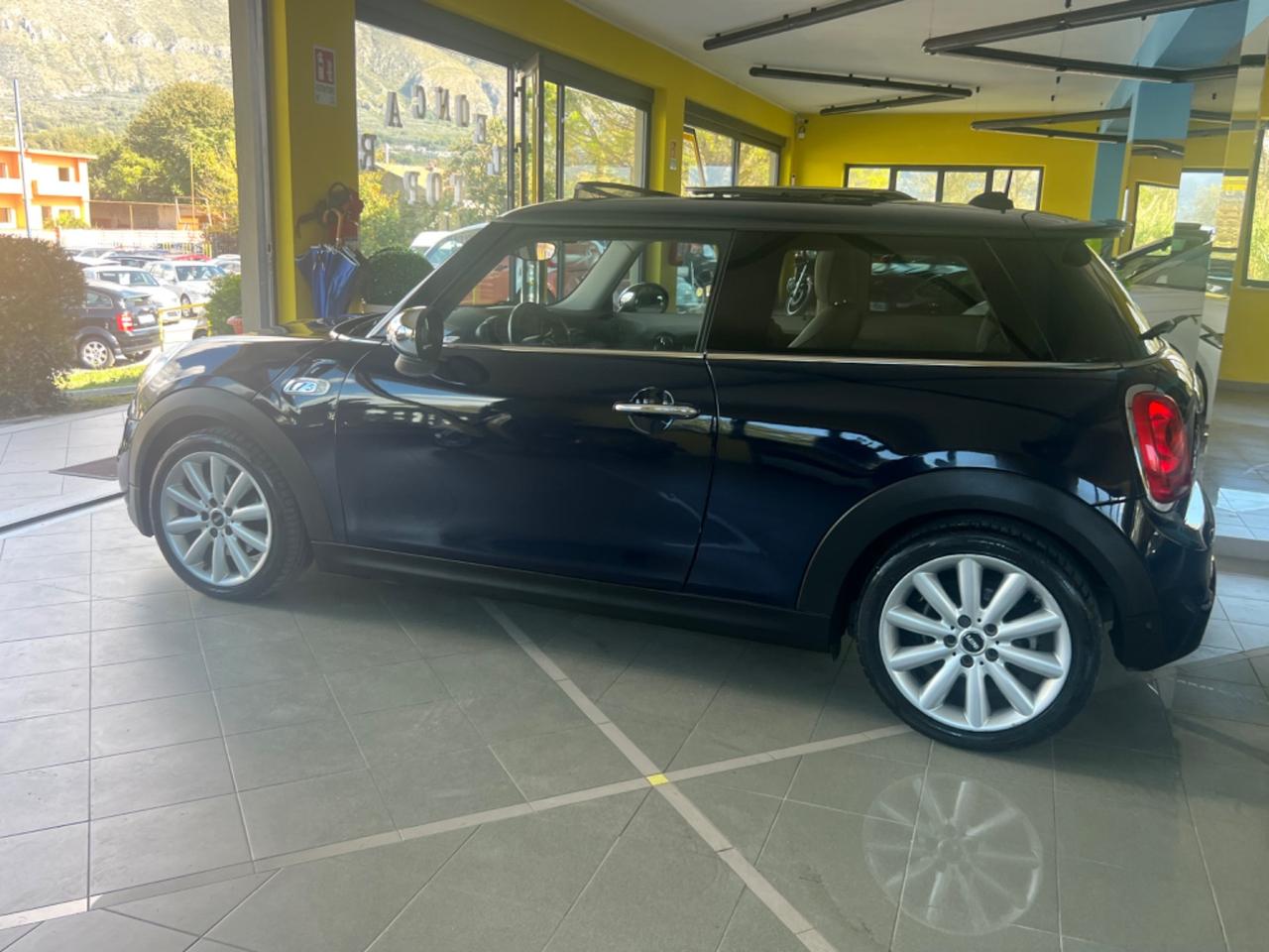 Mini 2.0 Cooper SD Boost automatico tetto full accetto permute e finanziamenti