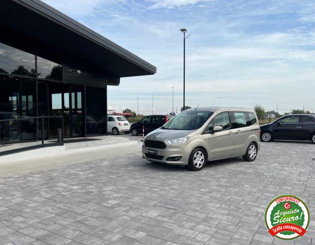 FORD Tourneo Courier 1.5 TDCI Plus ANCHE PER NEOPATENTATI
