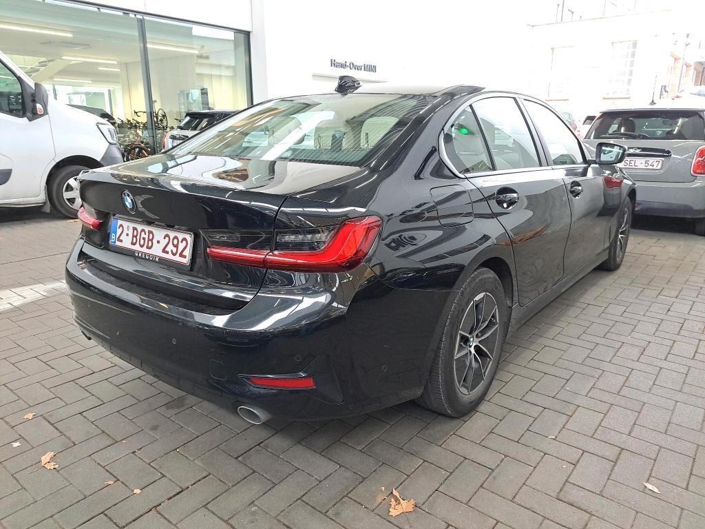 BMW 318D 136CV STEPTRONIC 48V BUSINESS ADVANTAGE ( FARI LED - BMW DIGITAL COCKPIT - PELLE - NAVI - MIRROR - PDC )