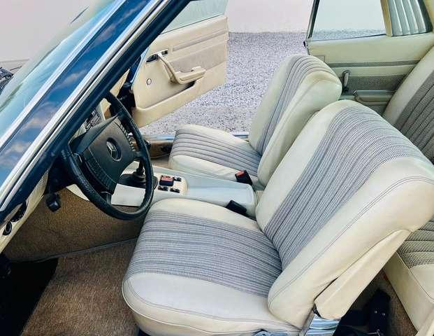 Mercedes-Benz SLC 380