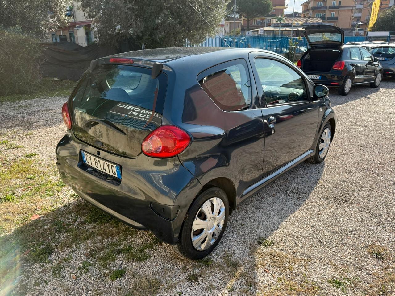 TOYOTA AYGO *ADATTA PER NEOPATENTATI*